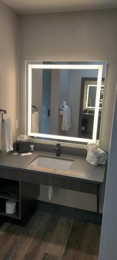 Bunk House Hotell Madras Eksteriør bilde